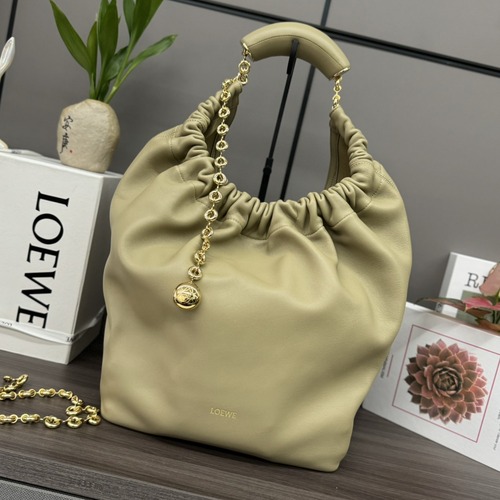 Loewe Squeeze Anagram Napa Leather Top Handle Bag 로에베 스퀴즈 아나그램 나파 레더 토트백 베이지카키 34cm