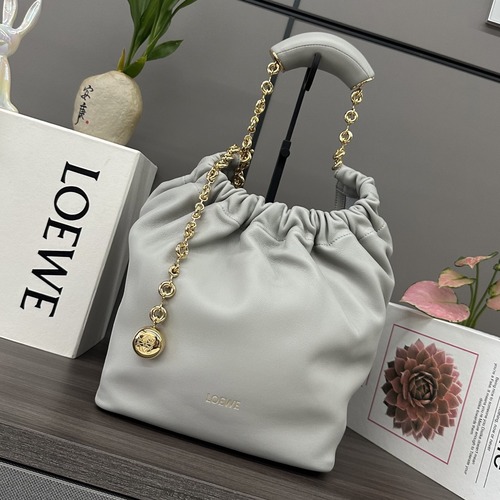 Loewe Mini Squeeze Anagram Napa Leather Top Handle Bag 로에베 미니 스퀴즈 아나그램 나파 레더 토트백 그레이 29cm