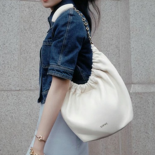 Loewe Mini Squeeze Anagram Napa Leather Top Handle Bag 로에베 미니 스퀴즈 아나그램 나파 레더 토트백 아이보리 은장 29cm