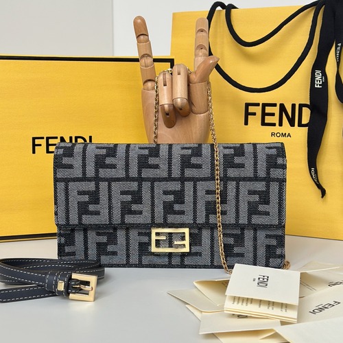 FENDI Baguette Denim FF Chain Shoulder Bag 21cm 펜디 바게트 데님 8638C FF 체인 숄더백 21cm
