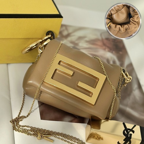 FENDI Nano Mamma Baguette Leather Charm Bag 10cm 펜디 나노 맘마 8677 바게트 레더 참 백 10cm