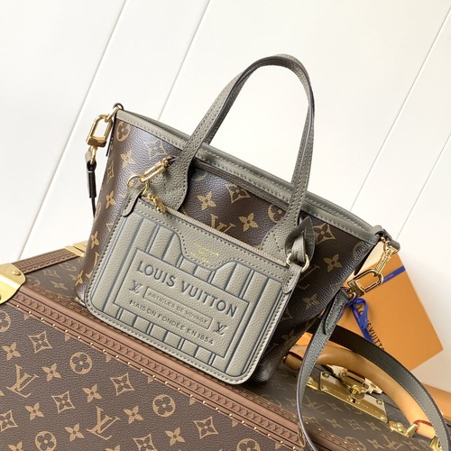 Louis Vuitton Neverfull Bandoulière Inside Out BB 루이비통 네버풀 반둘리에 인사이드 아웃 BB 토트백 M12099 모노그램 코팅 캔버스 카키 26.5cm