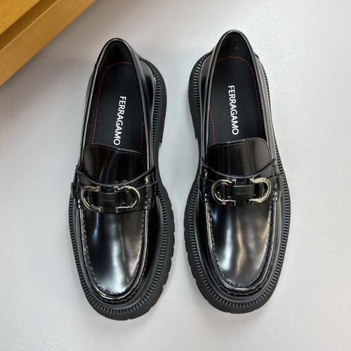 Salvatore Ferragamo Gancini Leather Loafer BM98610 살바토레 페라가모 간치니 레더 로퍼 BM98610 유광블랙 은장