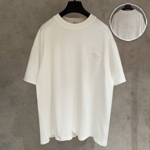 BURBERRY 버버리 톤온톤 엠보스 로고 반팔 티셔츠  (340g 헤비웨이트 코튼)