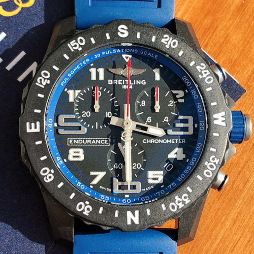 Breitling Avenger Carbon Chronograph Automatic 45mm 브라이틀링 어벤저 카본 크로노그래프 오토매틱 블루 45mm