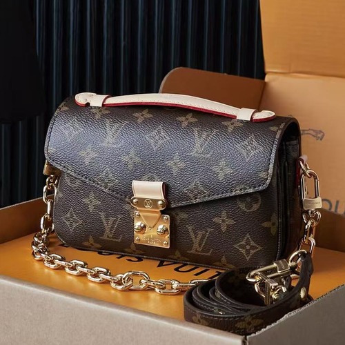 Louis Vuitton Pochette Métis East West Monogram Canvas M46279 루이비통 포쉐트 메티스 이스트 웨스트 모노그램 숄더백 21cm