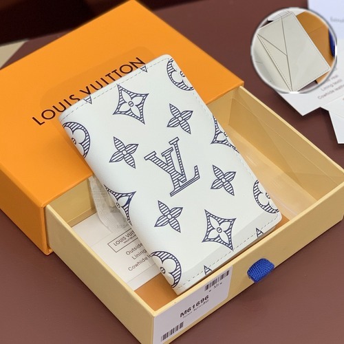 Louis Vuitton Multiple Wallet Taiga Leather M61696 루이비통 멀티플 월릿 타이가 레더 반지갑 화이트 11cm