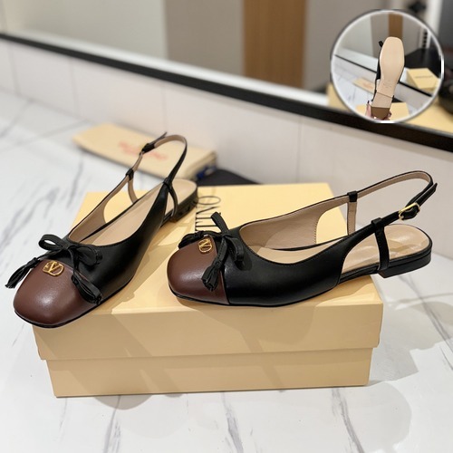 Valentino Garavani VLogo Alet Du Roi Leather Slingback Pumps 발렌티노 가라바니 브이로고 알레 뒤 루아 레더 슬링백 펌프스 블랙
