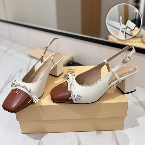 Valentino Garavani VLogo Alet Du Roi Leather 발렌티노 가라바니 브이로고 알레 뒤 루아 레더 슬링백 펌프스 6cm