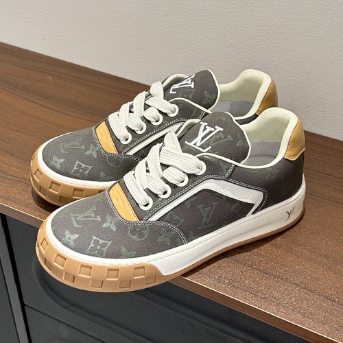 Louis Vuitton Trainer Low Top Sneakers 루이비통 트레이너 로우탑 스니커즈 1A9JG9 카키