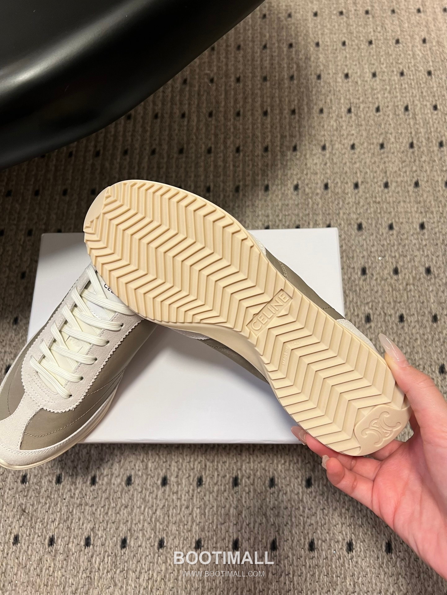 CELINE Triomphe Retro Lace-up Trainer Sneaker 셀린느 트리옹프 레트로 레이스업 트레이너 스니커즈 4