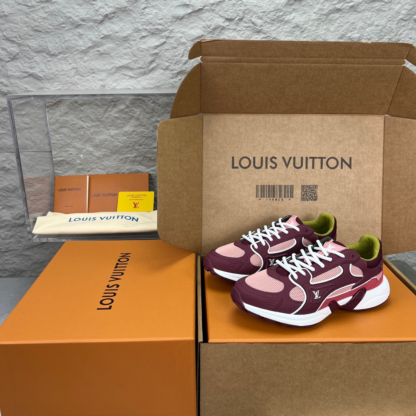 Louis Vuitton Olympia Round Toe Lace-up Low-top Sneakers 루이비통 올림피아 라운드 토 레이스업 로우탑 스니커즈 -9 2