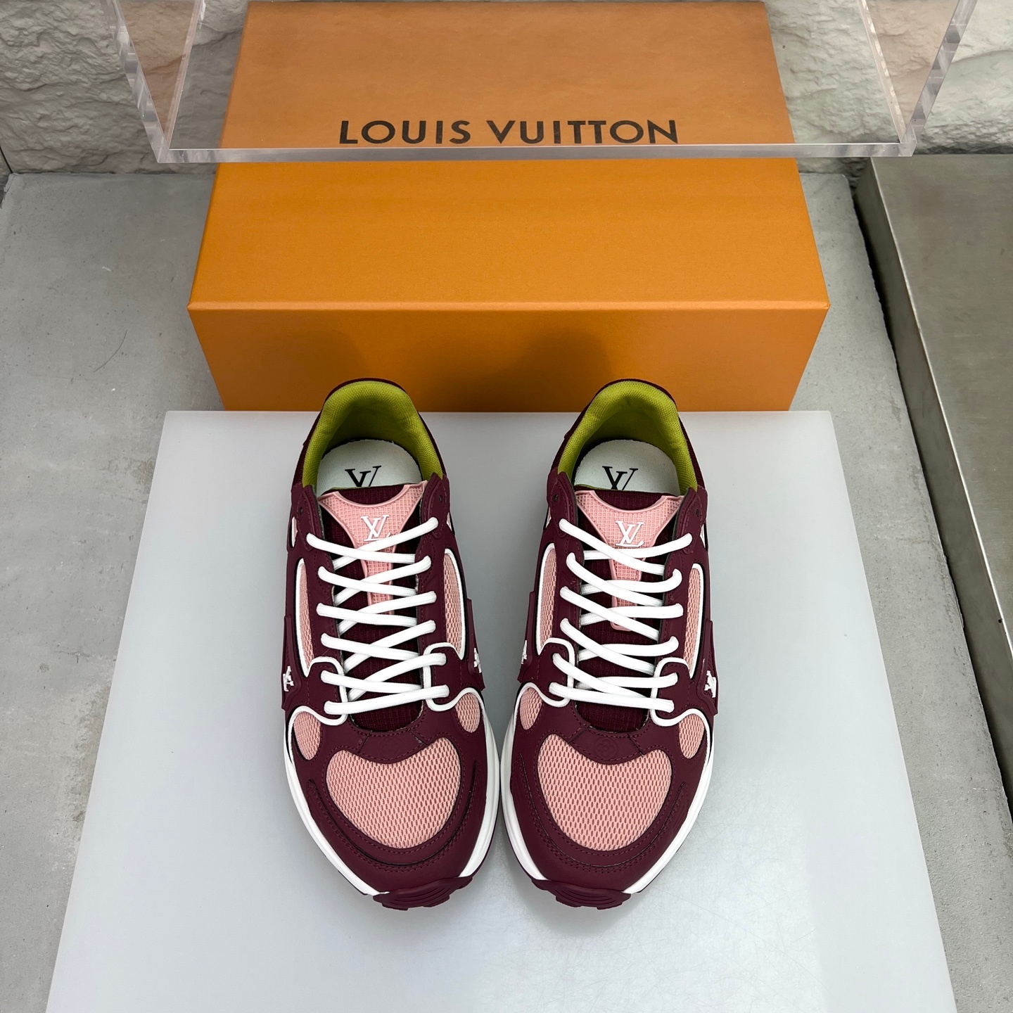 Louis Vuitton Olympia Round Toe Lace-up Low-top Sneakers 루이비통 올림피아 라운드 토 레이스업 로우탑 스니커즈 -9 3