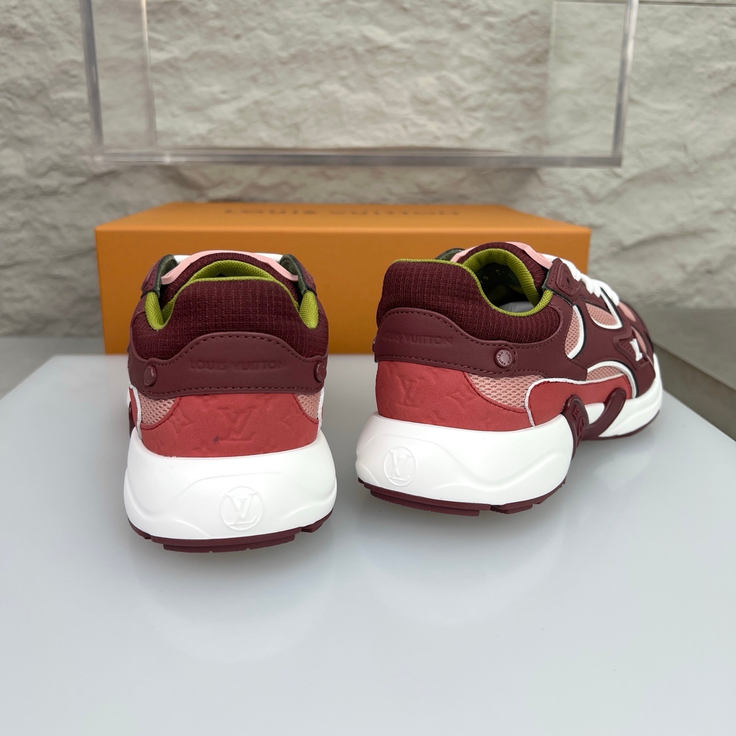 Louis Vuitton Olympia Round Toe Lace-up Low-top Sneakers 루이비통 올림피아 라운드 토 레이스업 로우탑 스니커즈 -9 8