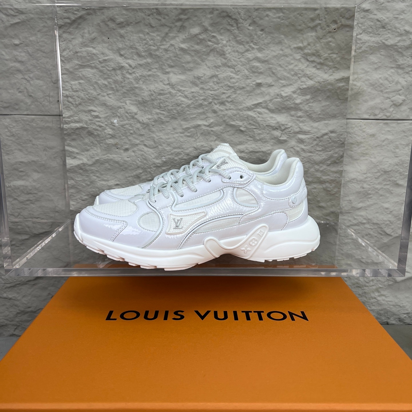 Louis Vuitton Olympia Round Toe Lace-up Low-top Sneakers 루이비통 올림피아 라운드 토 레이스업 로우탑 스니커즈 -9 1