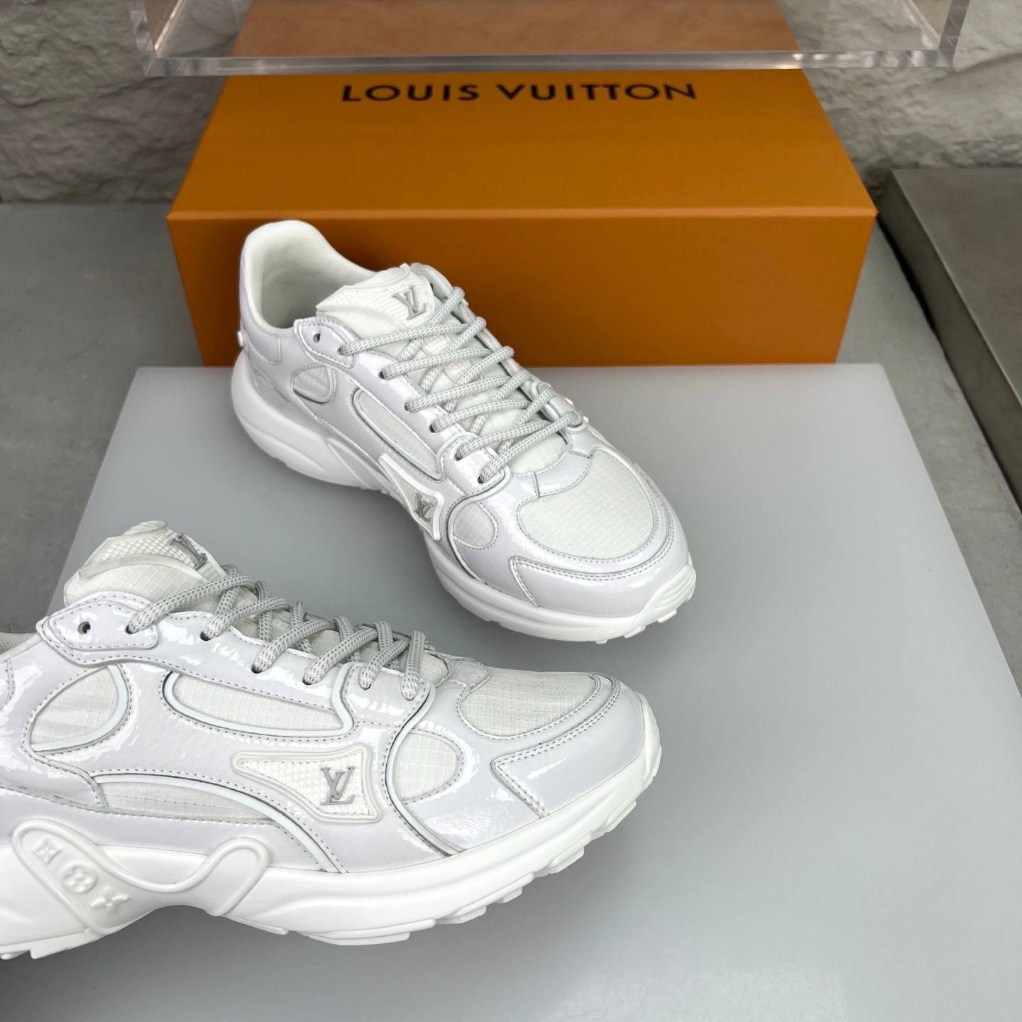 Louis Vuitton Olympia Round Toe Lace-up Low-top Sneakers 루이비통 올림피아 라운드 토 레이스업 로우탑 스니커즈 -9 6
