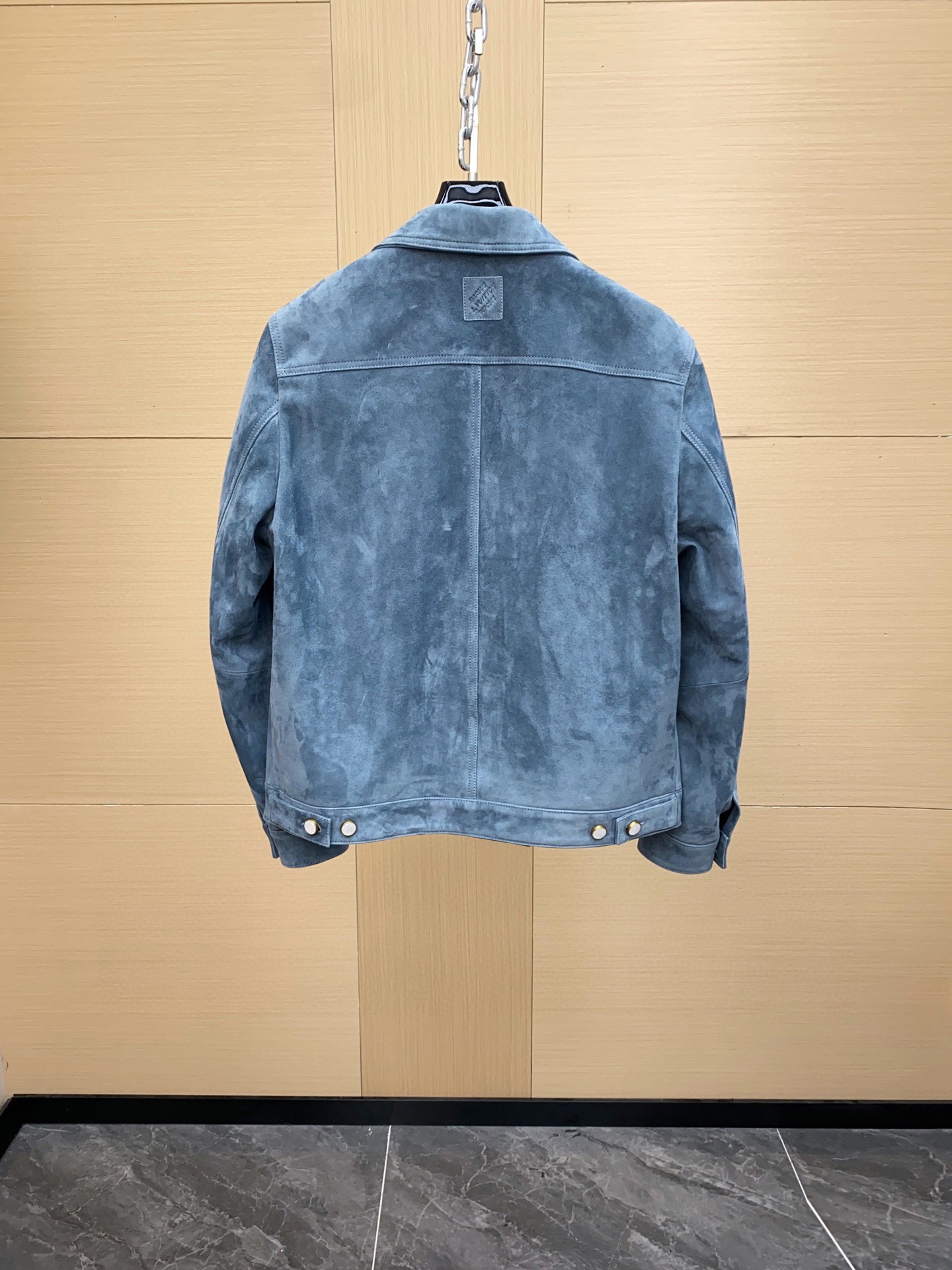 Louis Vuitton Type II Monogram Embossed Suede Calfskin Jacket 루이비통 타입 투 모노그램 엠보싱 스웨이드 카프스킨 재킷 6