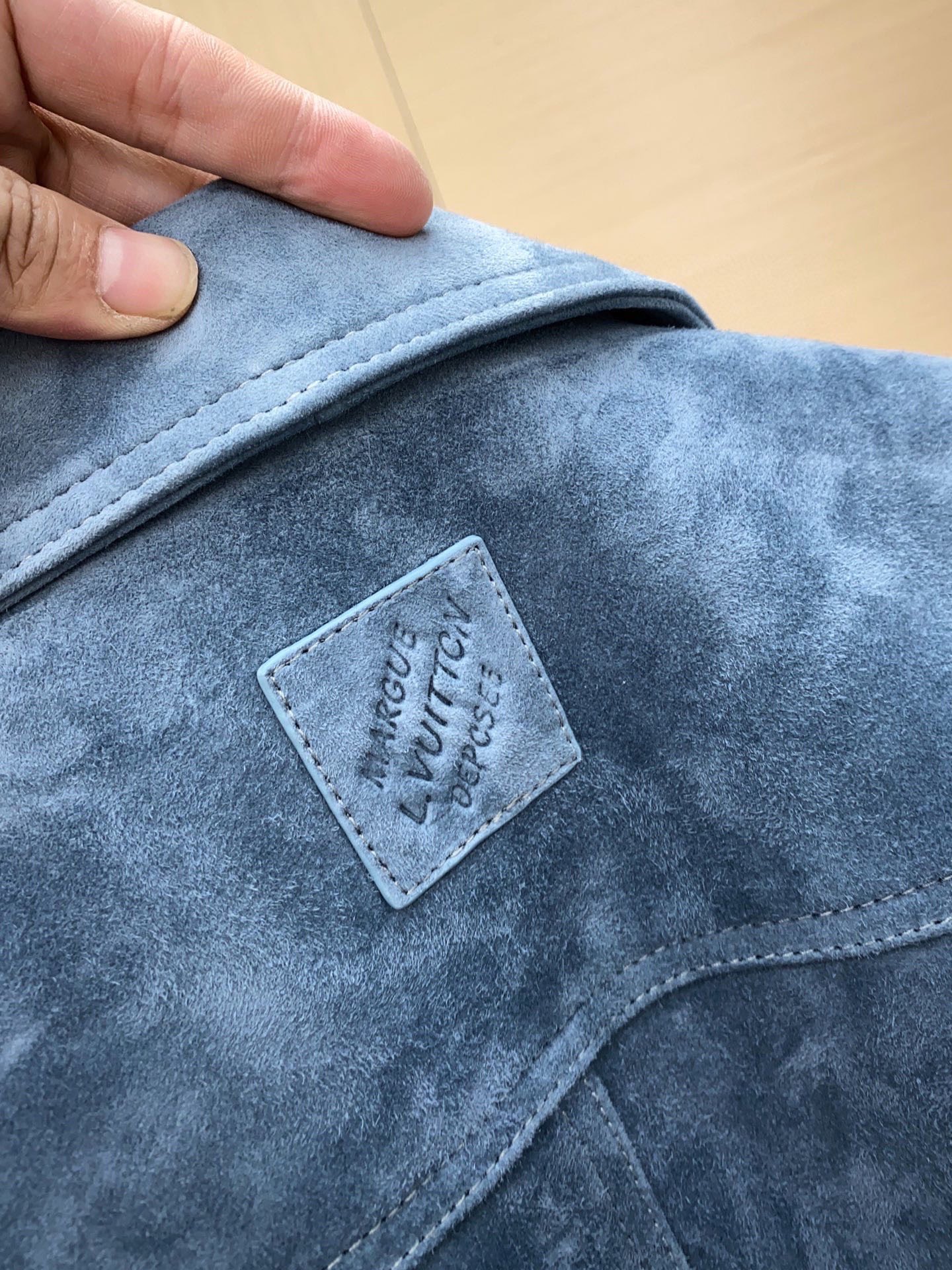 Louis Vuitton Type II Monogram Embossed Suede Calfskin Jacket 루이비통 타입 투 모노그램 엠보싱 스웨이드 카프스킨 재킷 13