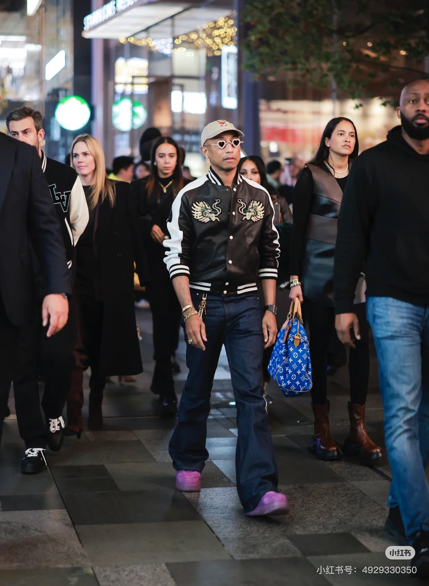 LV Pharrell Williams Leather Baseball Jacket Embroidered Crane Detail 루이비통 파렐 윌리엄스 레더 야구 재킷 크레인 자수 디테일 9