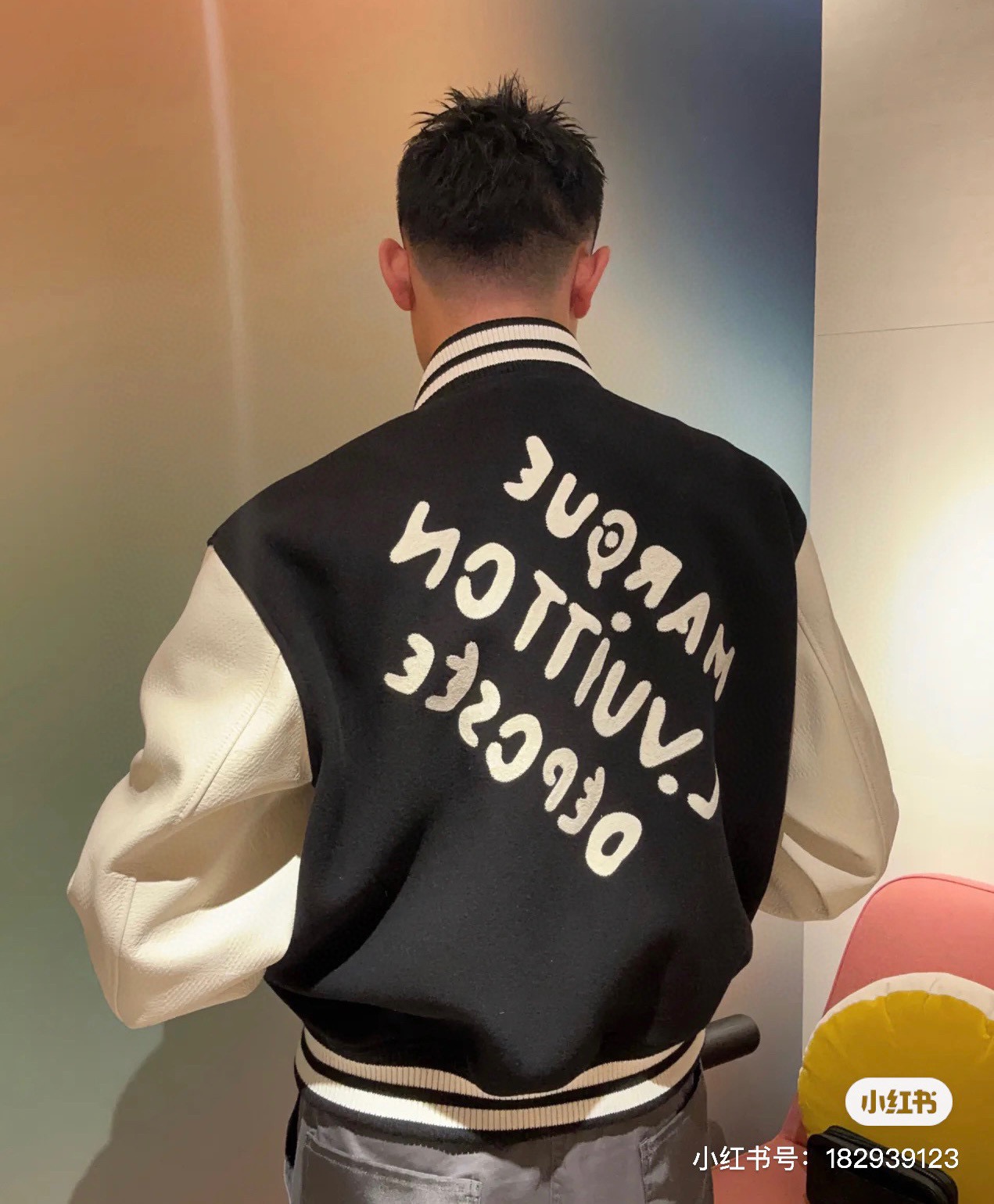 Louis Vuitton 루이비통 펄 자수 베이스볼 재킷 블랙 3