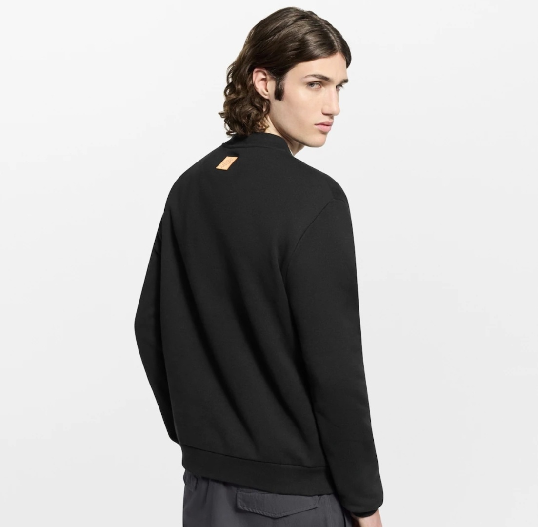 Louis Vuitton LV Badge Embroidered Knit Shirt Colorful 루이비통 LV 배지 자수 니트 셔츠 컬러풀 3