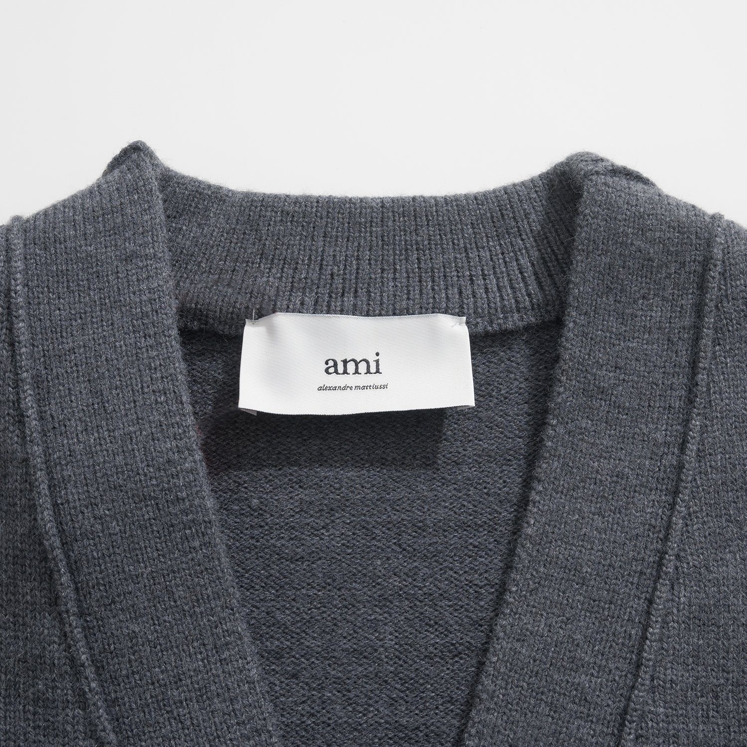 AMI Paris Heart Jacquard Merino Wool Cardigan Ivory Red 아미 파리 하트 자카드 메리노 울 가디건 아이보리 레드 7