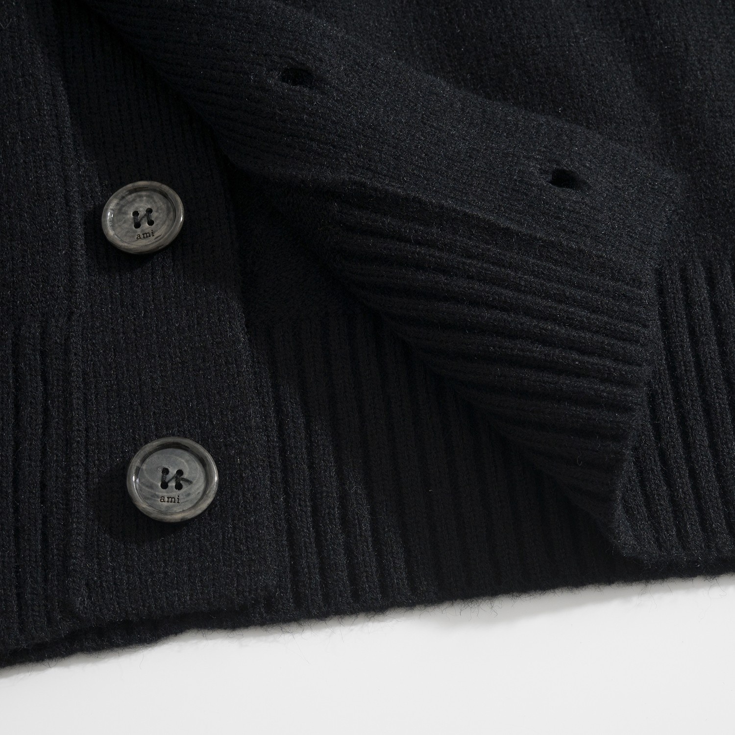 AMI Paris Heart Jacquard Merino Wool Cardigan Ivory Red 아미 파리 하트 자카드 메리노 울 가디건 아이보리 레드 13