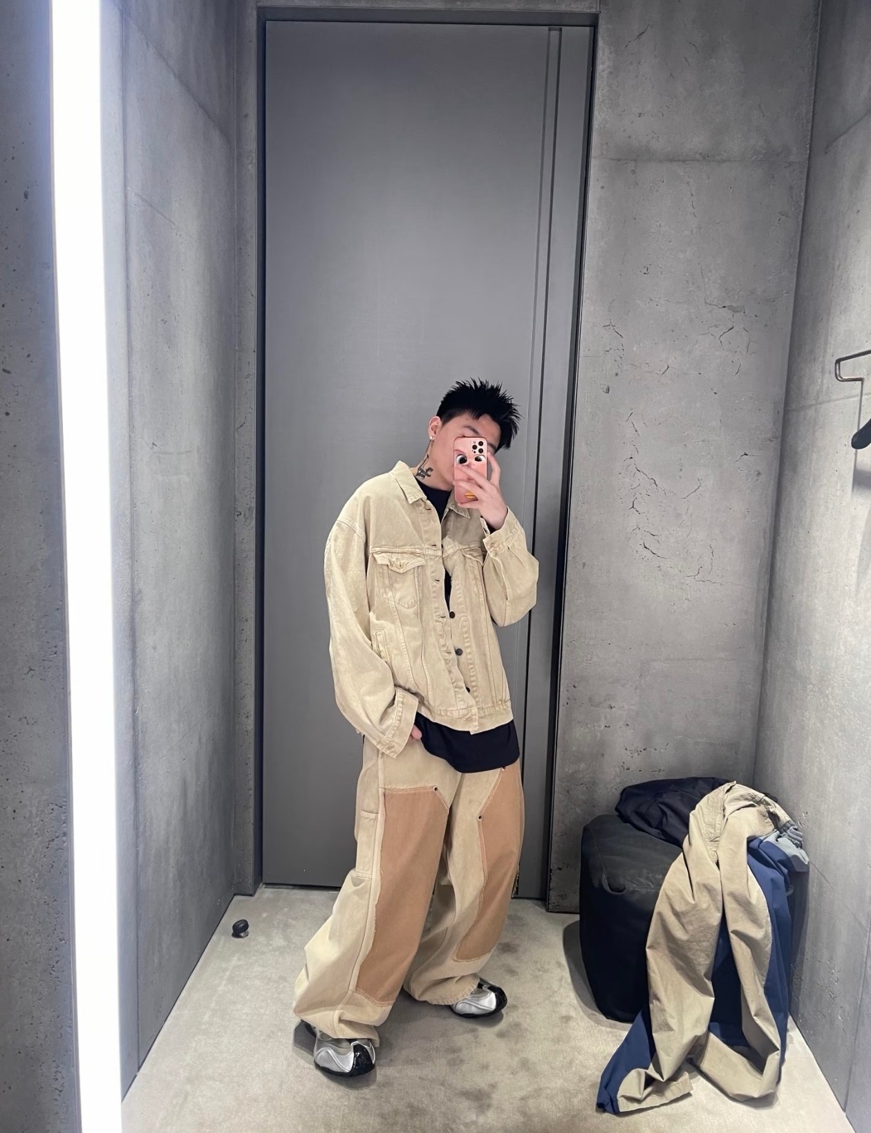 Balenciaga Embroidered Denim Jacket Earth Tone Brown 발렌시아가 자수 데님 자켓 어스톤 브라운 2