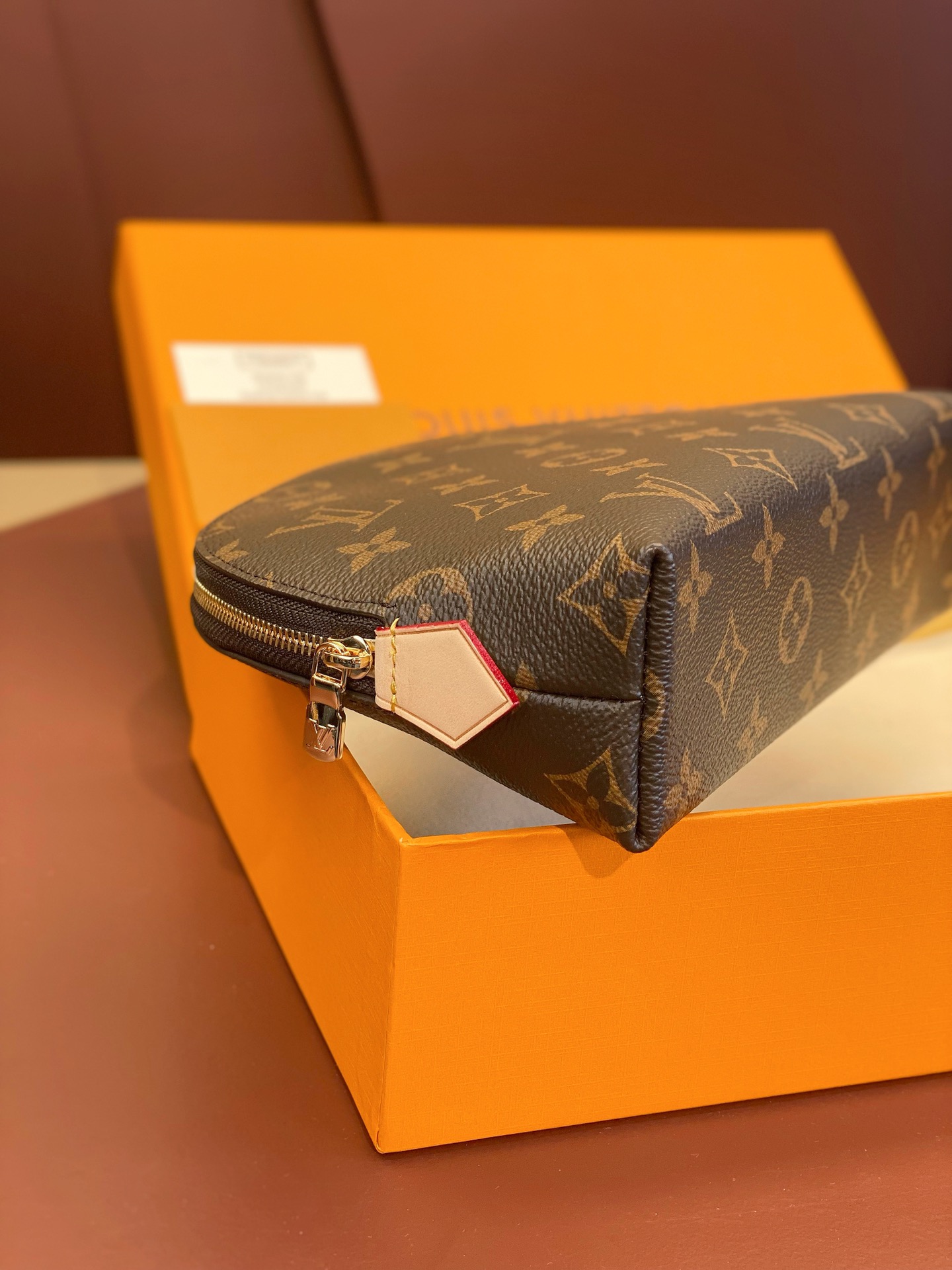 Louis Vuitton Cosmetic Pouch Large M47353 Monogram Canvas Toiletry Bag 루이비통 코스메틱 파우치 라지 M47353 모노그램 캔버스 화장품 파우치 24cm 4