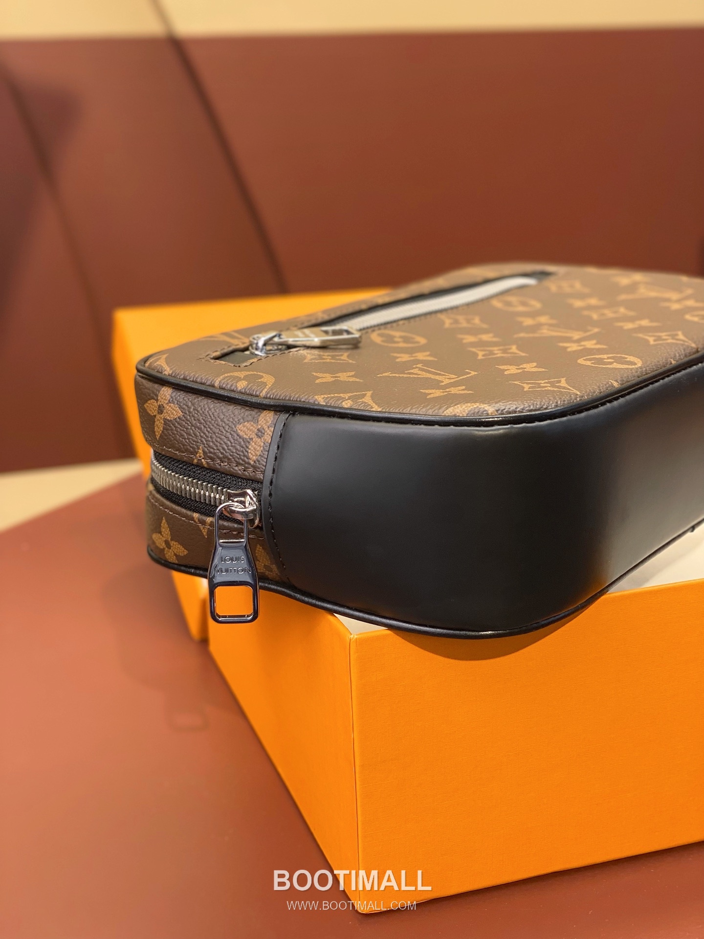 Louis Vuitton Kasai Clutch Damier Ebene Canvas Wristlet Bag 루이비통 카사이 M42838 다미에 에벤 캔버스 클러치 25cm 4