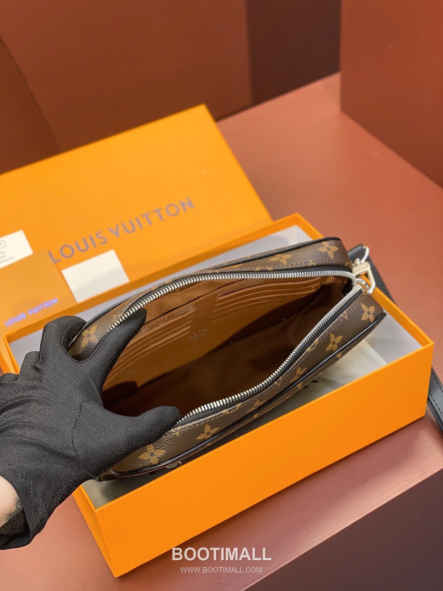 Louis Vuitton Kasai Clutch Damier Ebene Canvas Wristlet Bag 루이비통 카사이 M42838 다미에 에벤 캔버스 클러치 25cm 5