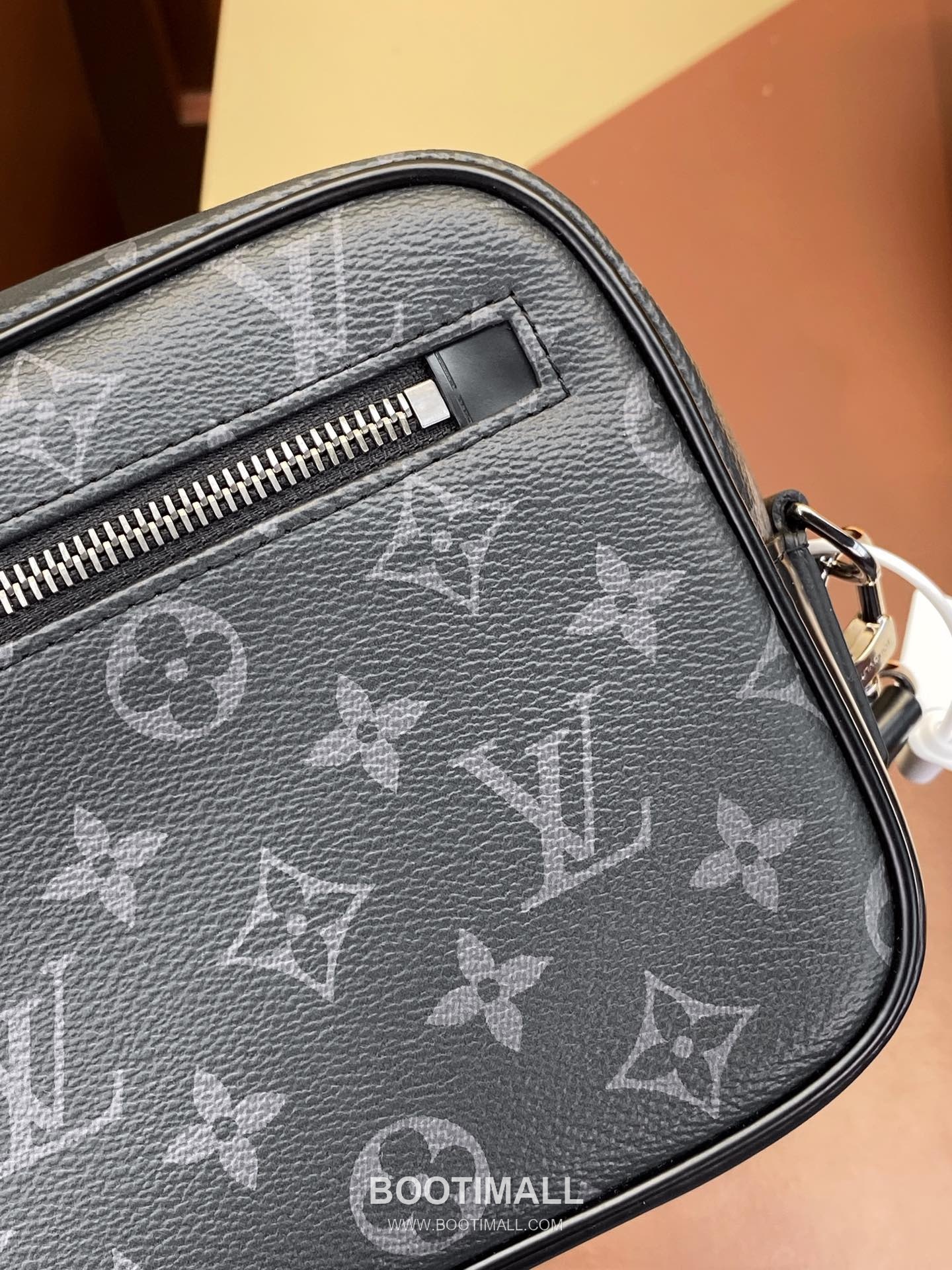 Louis Vuitton Kasai Clutch Damier Ebene Canvas Black Handbag 루이비통 카사이 클러치 M42838 다미에 에벤 캔버스 블랙 핸드백 25cm 8