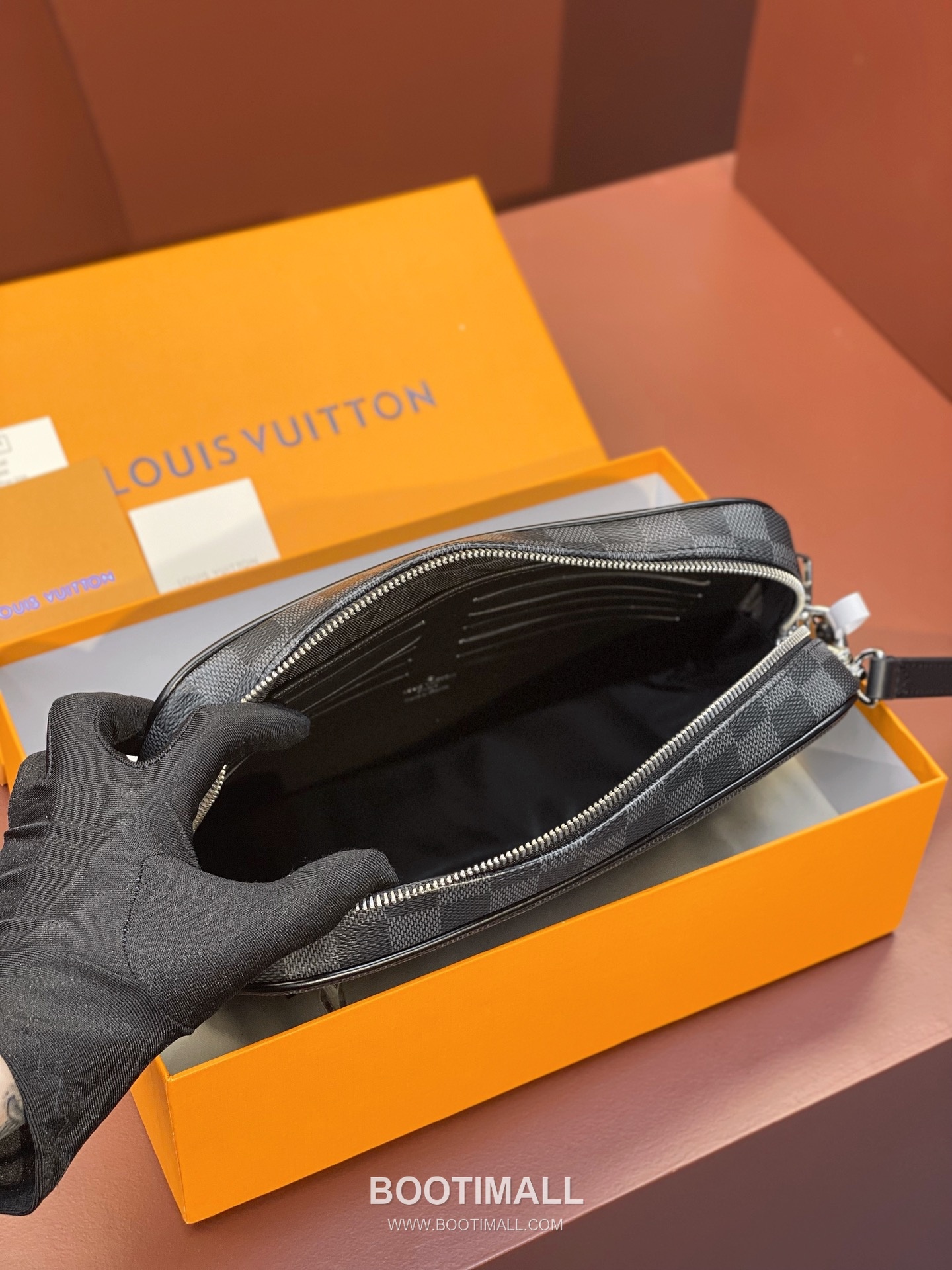 Louis Vuitton Kasai Clutch N41664 Damier Ebene Canvas Black Clutch Bag 루이비통 카사이 클러치 N41664 다미에 에벤 캔버스 블랙 클러치백 25cm 5