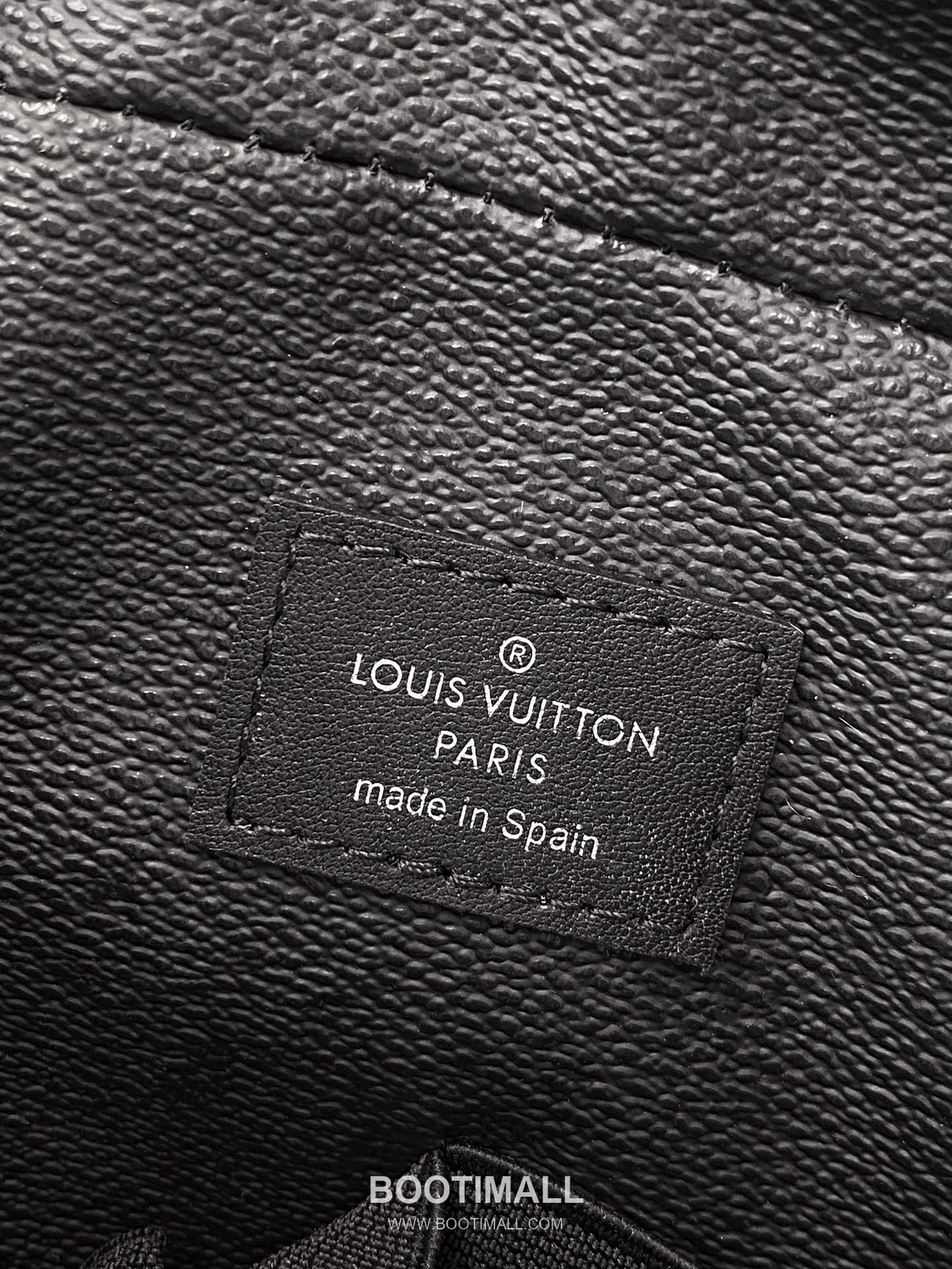 Louis Vuitton Toiletry Pouch 26 Black Monogram Canvas Clutch Bag 루이비통 토일러트리 파우치 26 M47521 블랙 모노그램 캔버스 클러치백 26cm 9