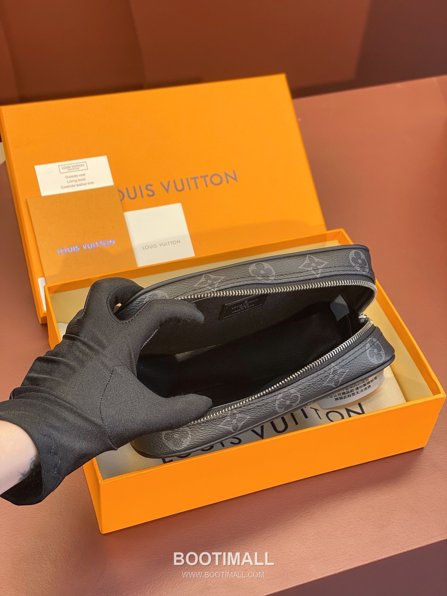 Louis Vuitton Toiletry Pouch 15 M43384 Monogram Canvas Black Flower Clutch 루이비통 토일러트리 파우치 15 M43384 모노그램 캔버스 블랙 플라워 클러치 21cm 6