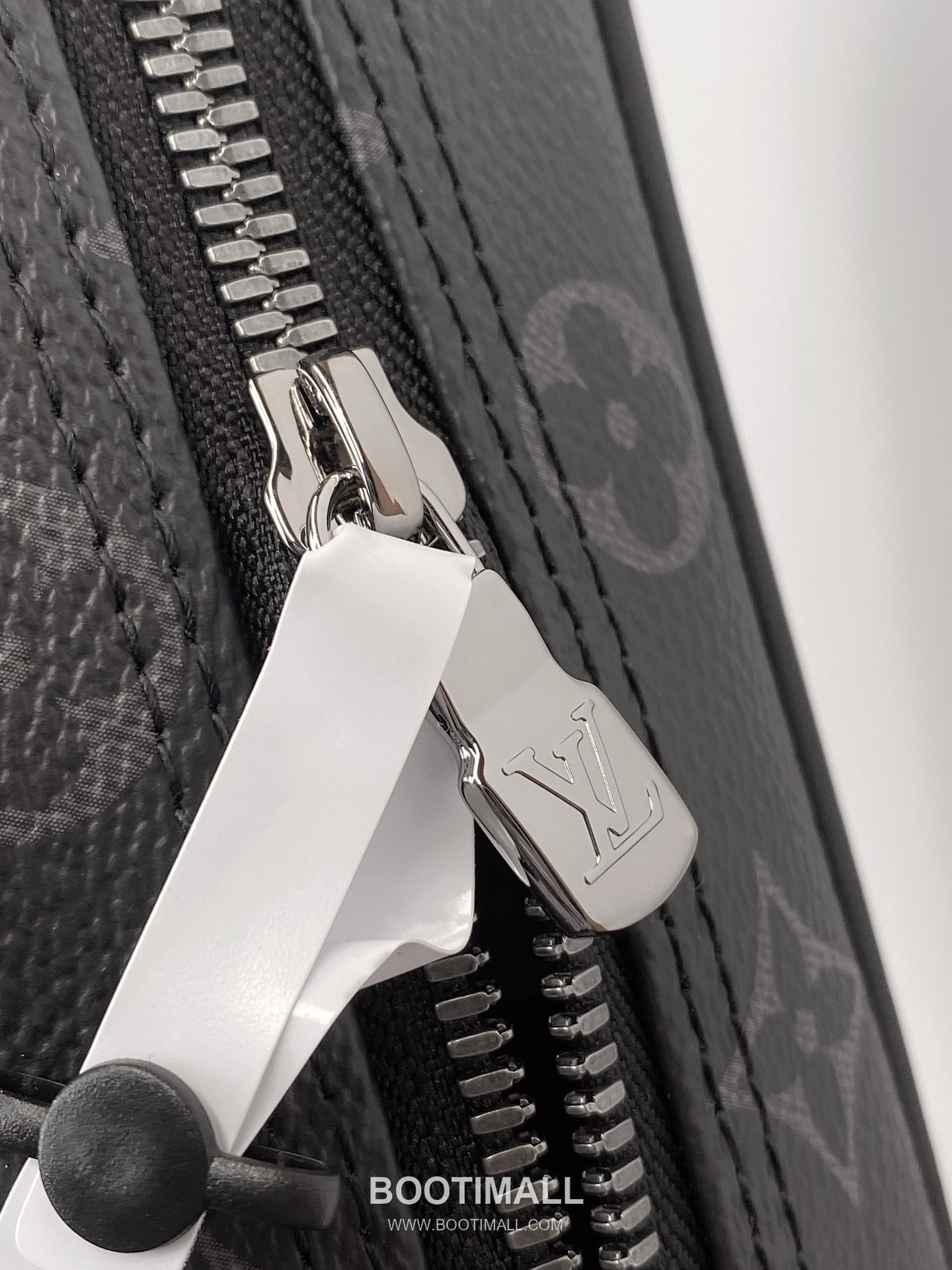 Louis Vuitton Toiletry Pouch 26 Monogram Canvas Black Clutch Bag 루이비통 토일러트리 파우치 26 M43383 모노그램 캔버스 블랙 클러치백 26cm 8