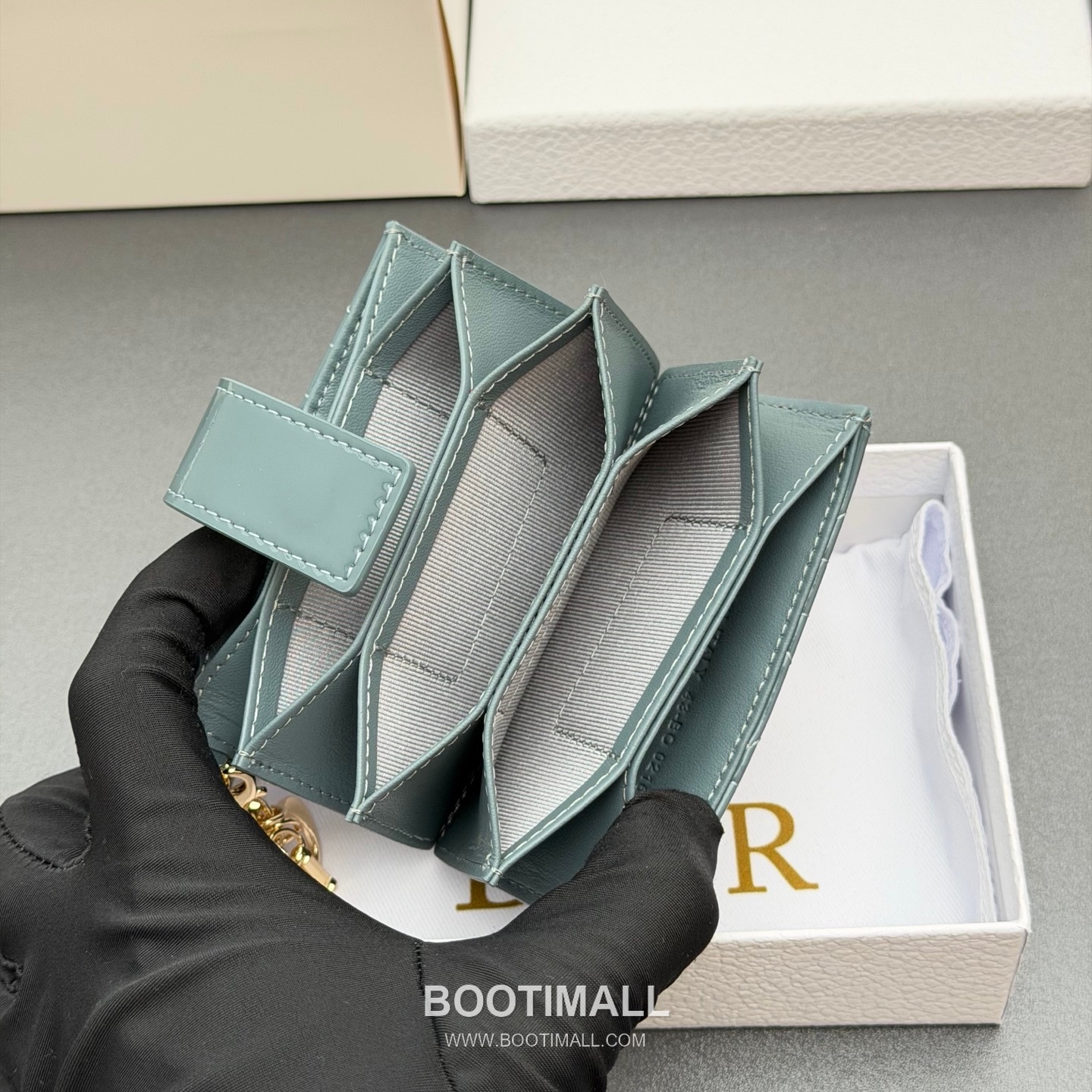 Bottega Veneta Lady Jasmine Card Case S0074 Cloud Blue Patent Leather Intrecciato Card Wallet 보테가베네타 레이디 재스민 카드케이스 S0074 클라우드 블루 페이턴트 레더 인트레치아토 카드지갑 10cm 8