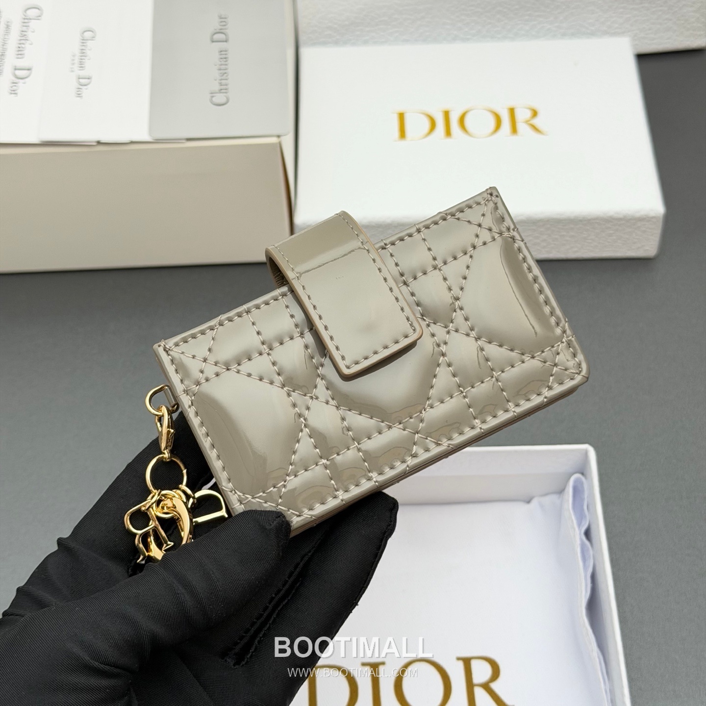 Dior Lady Jasmine Cloud Gray Patent Leather Cannage Card Holder 디올 레이디 자스민 S0074 클라우드 그레이 페이턴트 레더 카나주 카드지갑 10cm 7