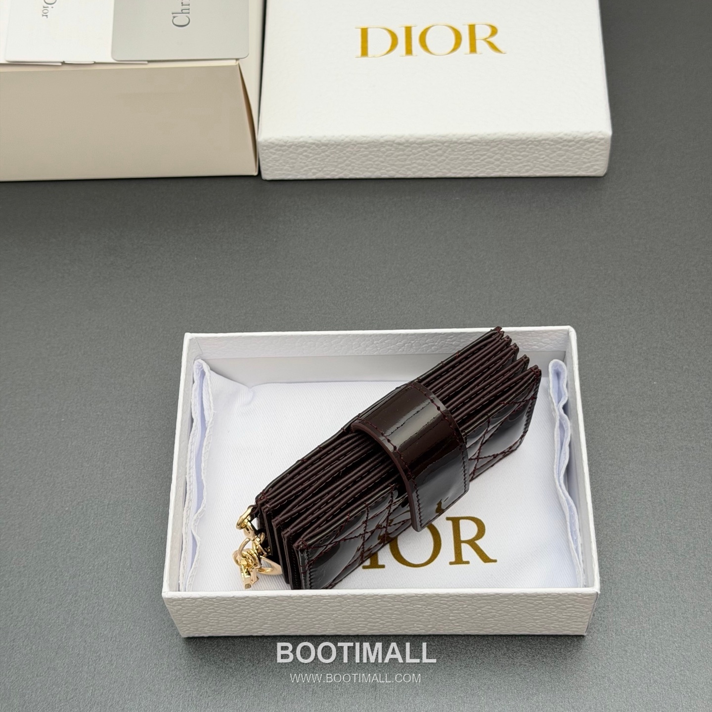 Bottega Veneta Lady Jasmine Card Holder Brown Patent Leather Intrecciato Card Wallet 보테가베네타 레이디 재스민 S0074 브라운 페이턴트 레더 인트레치아토 카드지갑 10.5cm 2