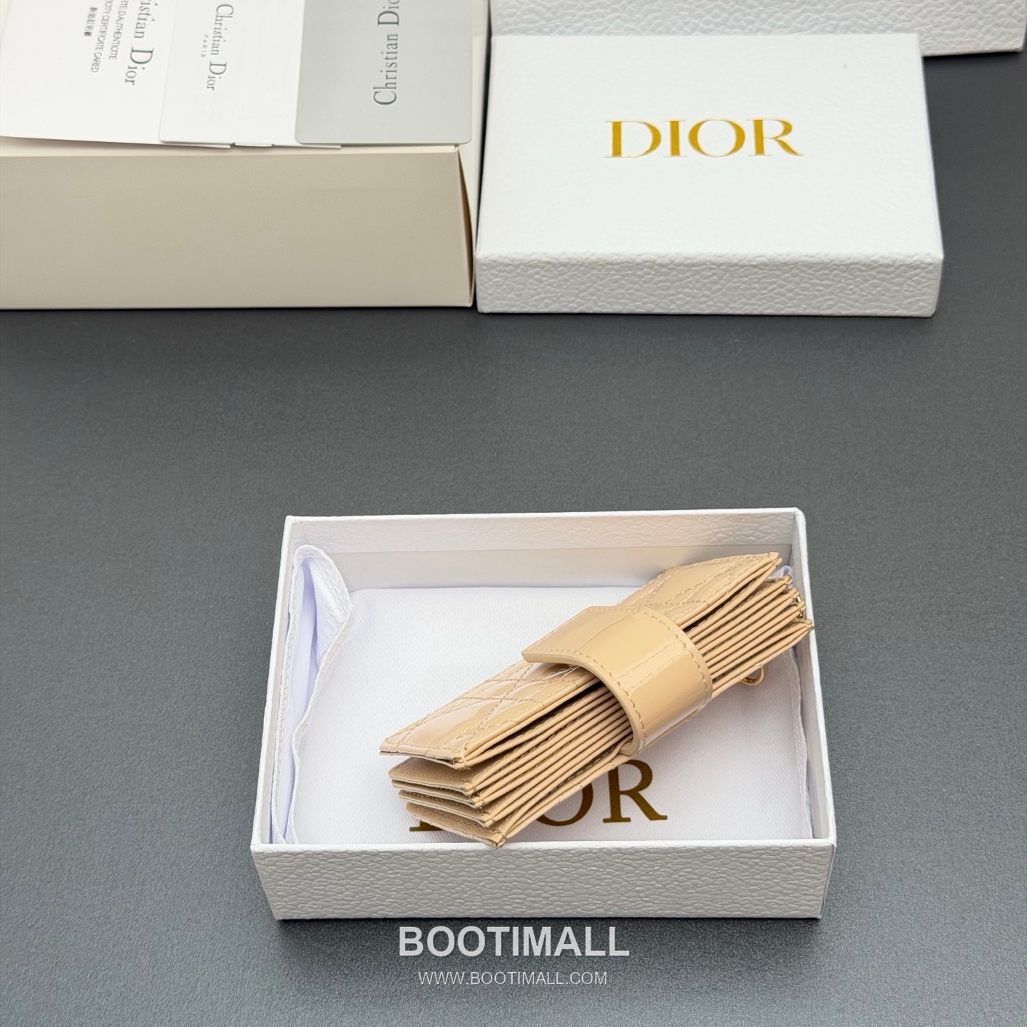 Valentino Garavani Lady Jasmine S0074 Patent Leather Pink Card Holder 발렌티노 가라바니 레이디 재스민 S0074 패턴트 레더 핑크 카드지갑 10cm 6