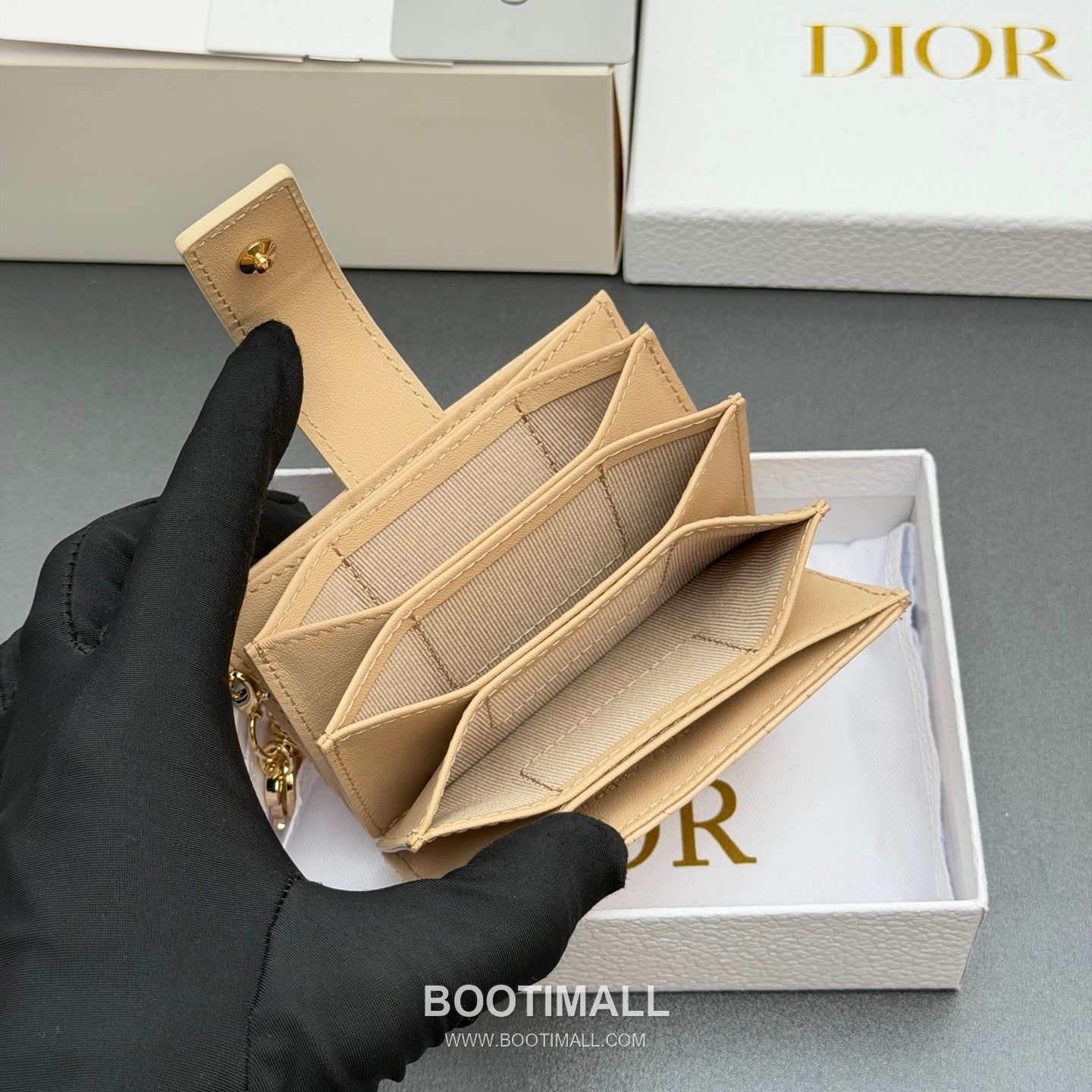 Valentino Garavani Lady Jasmine S0074 Patent Leather Pink Card Holder 발렌티노 가라바니 레이디 재스민 S0074 패턴트 레더 핑크 카드지갑 10cm 8