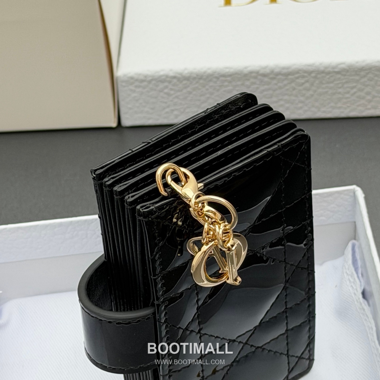 Bottega Veneta Lady Jasmine Card Case S0074 Cloud Blue Patent Leather Intrecciato Card Wallet 보테가베네타 레이디 재스민 카드케이스 S0074 클라우드 블루 페이턴트 레더 인트레치아토 카드지갑 10cm 4