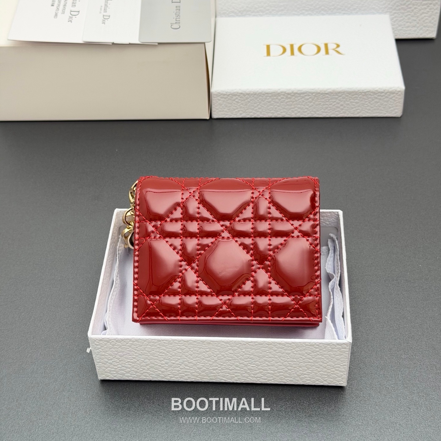 Dior Lady Gardenia Mini Wallet Pomegranate Red Patent Calfskin Cannage Wallet 디올 레이디 가드니아 미니 월렛 S0178 석류 레드 페이턴트 카프스킨 캐나쥬 반지갑 11cm 1