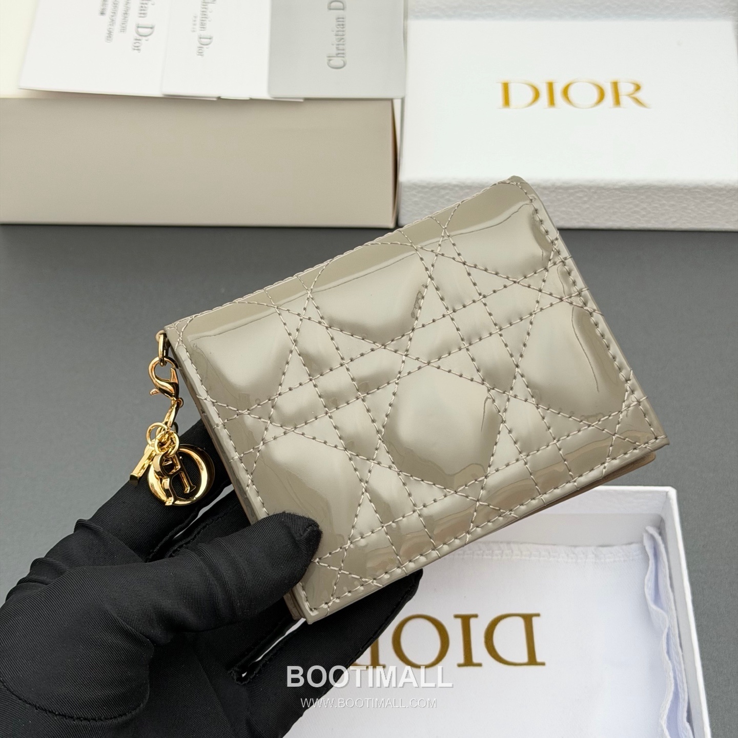 Dior Lady Gardenia Mini Wallet Cloud Gray Patent Cannage Leather Wallet 디올 레이디 가드니아 미니 월렛 S0178 클라우드 그레이 페이턴트 카나쥬 레더 반지갑 11cm 6