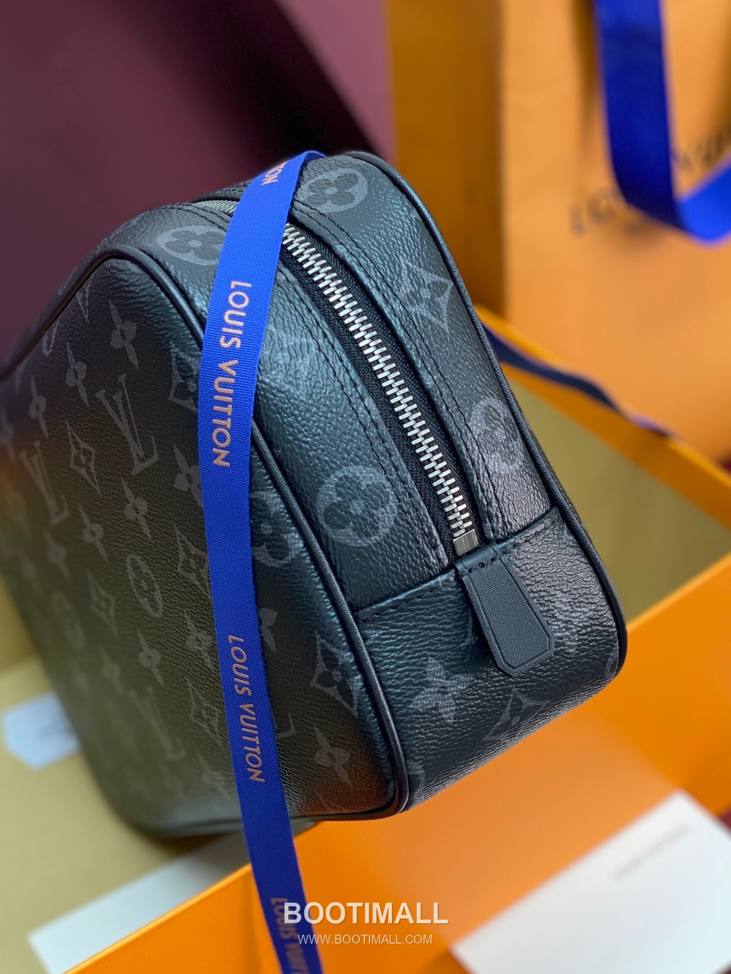 Louis Vuitton Toiletry Pouch PM Monogram Canvas Black Leather Trim Clutch Bag 루이비통 토일러트리 파우치 PM M46578 모노그램 캔버스 블랙 레더 트리밍 클러치백 26cm 7