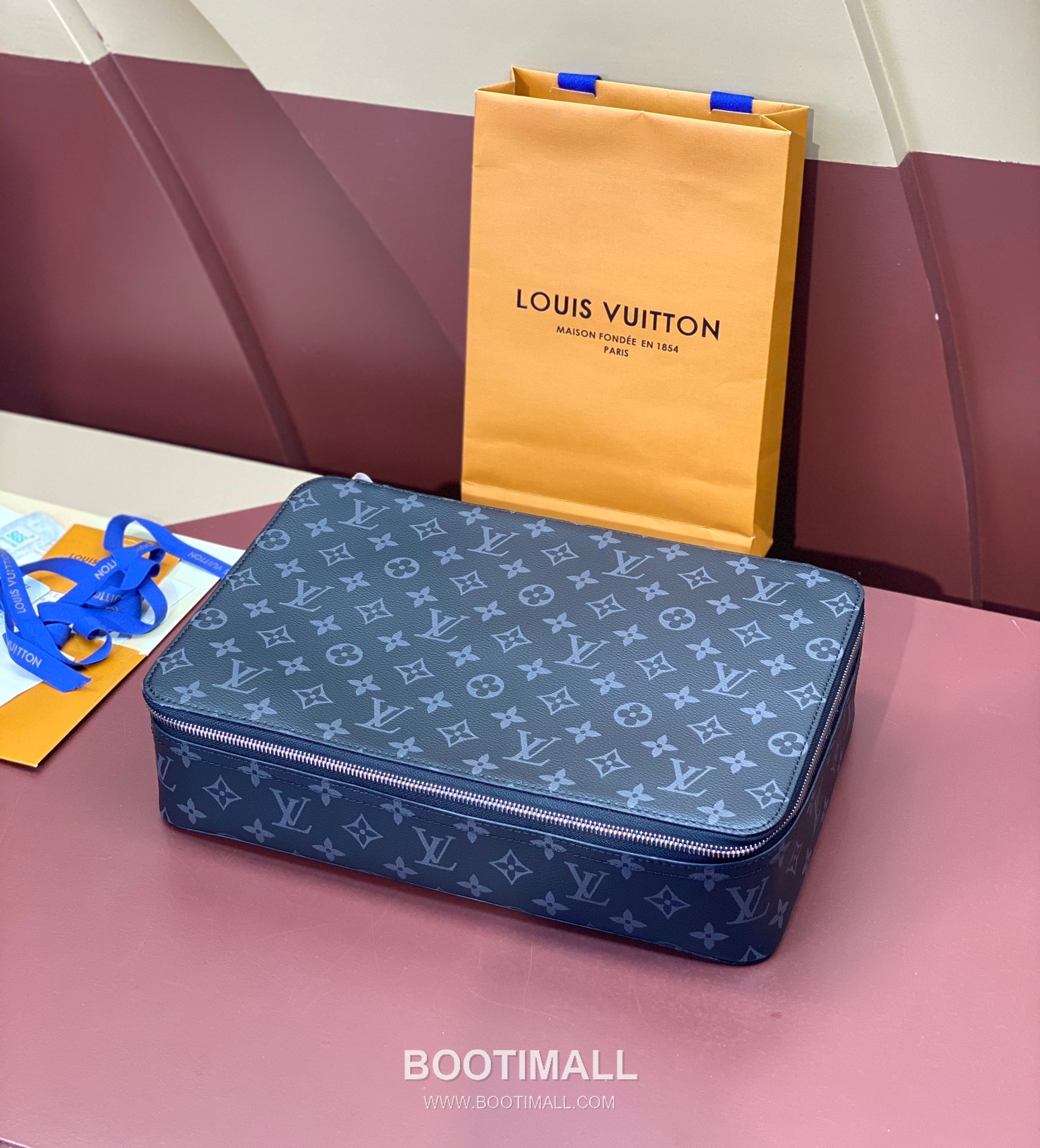 Louis Vuitton Damier Graphite Packing Cube Large Canvas Leather Travel Pouch Black M43690 루이비통 다미에 그라파이트 패킹 큐브 라지 캔버스 레더 트래블 파우치 블랙 M43690 1