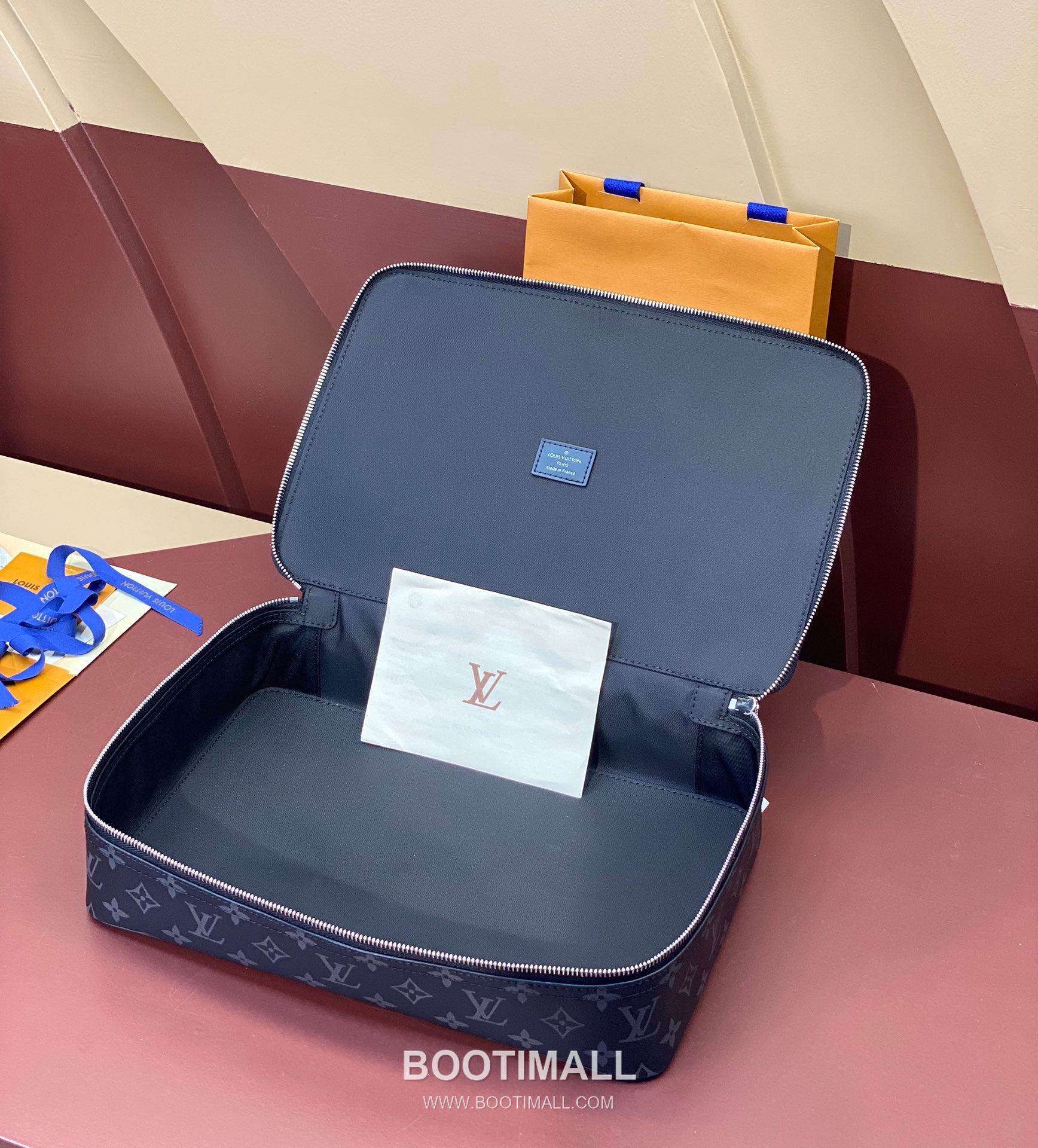 Louis Vuitton Damier Graphite Packing Cube Large Canvas Leather Travel Pouch Black M43690 루이비통 다미에 그라파이트 패킹 큐브 라지 캔버스 레더 트래블 파우치 블랙 M43690 3