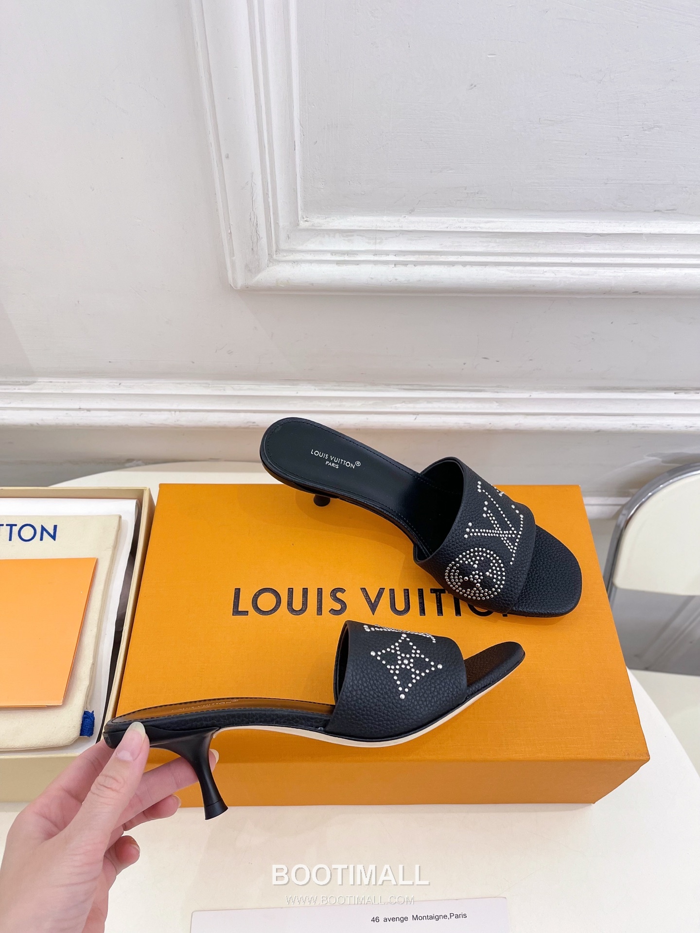 Louis Vuitton 6AM Studded Kitten Heel Mule Calfskin Leather Slides 루이비통 6AM 스터드 키튼힐 뮬 송아지 가죽 슬라이드 260cm -2 4