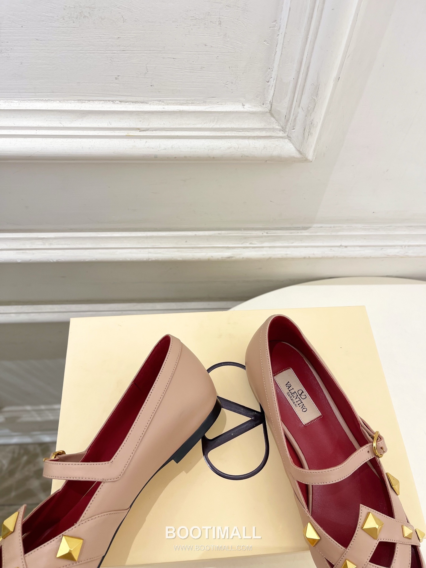 Valentino Garavani Roman Stud Studdy Ballet Flat Lambskin Gold V Buckle Shoes 발렌티노 가라바니 로만 스터드 스터디 발레 플랫 램스킨 골드 V 버클 슈즈 6