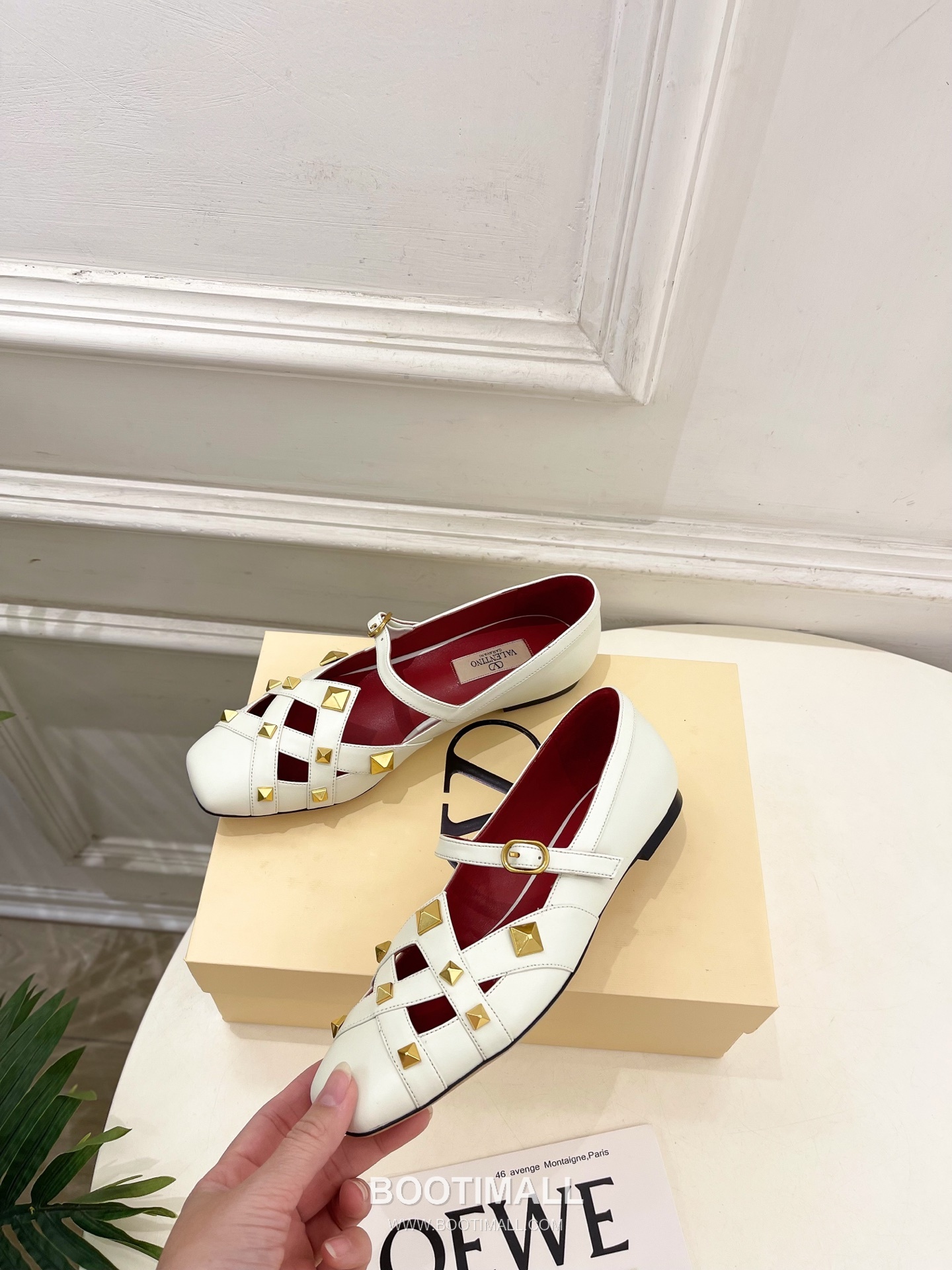 Valentino Garavani Roman Stud Studdy Ballet Flat Lambskin Gold V Buckle Shoes 발렌티노 가라바니 로만 스터드 스터디 발레 플랫 램스킨 골드 V 버클 슈즈 3